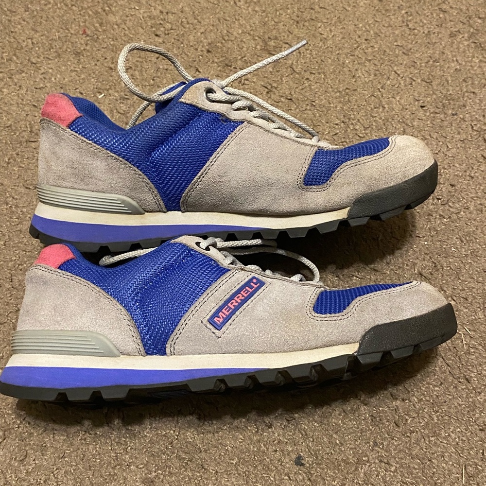 Womens Merrell Wild Dove Gray Blue Red Hiking All-Terrain Sneakers Size 7.5